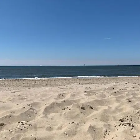 Stacaravan Met Tuin Aan De Waddenzee Hotel